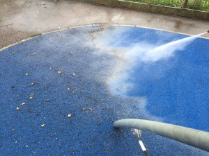playground-cleaning-2
